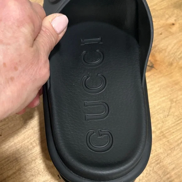 Gucci Black Embossed Double G Slide Sandals SZ 40 (9) - Picture 5 of 11